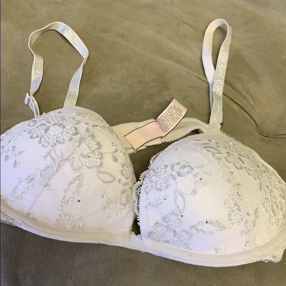 VS Bra